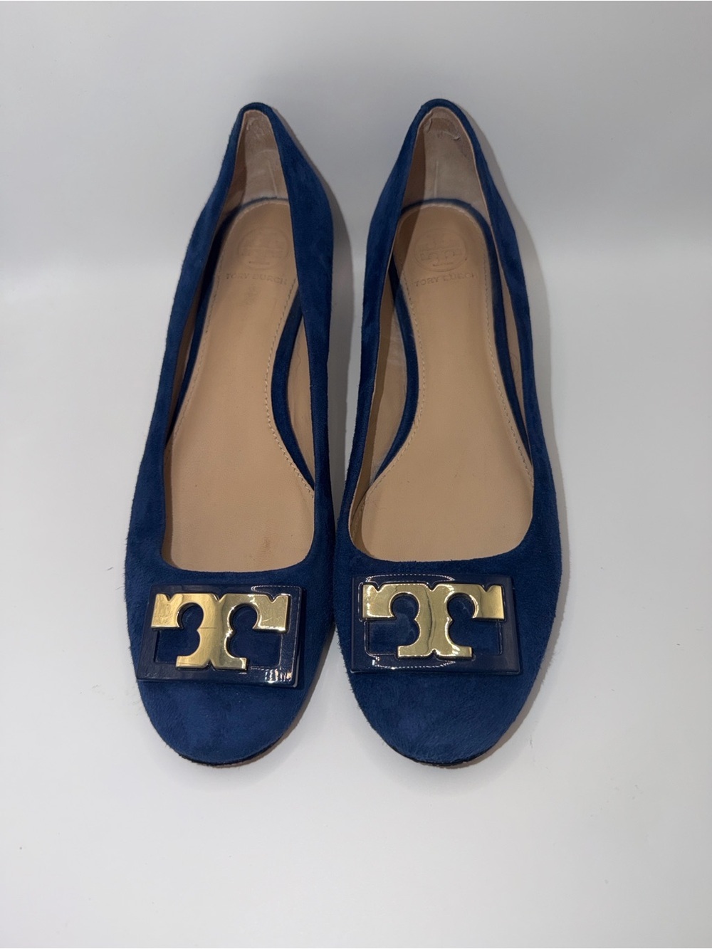 Tory Burch “Gigi” Navy Suede Pumps with Block Heel and Gold T Logo at the Toe - Picture 10 of 10